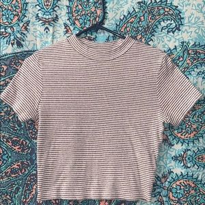 Levi’s Short Sleeve w/ Small Turtle Neck look